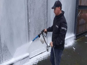 Reinigen bedrijfspand